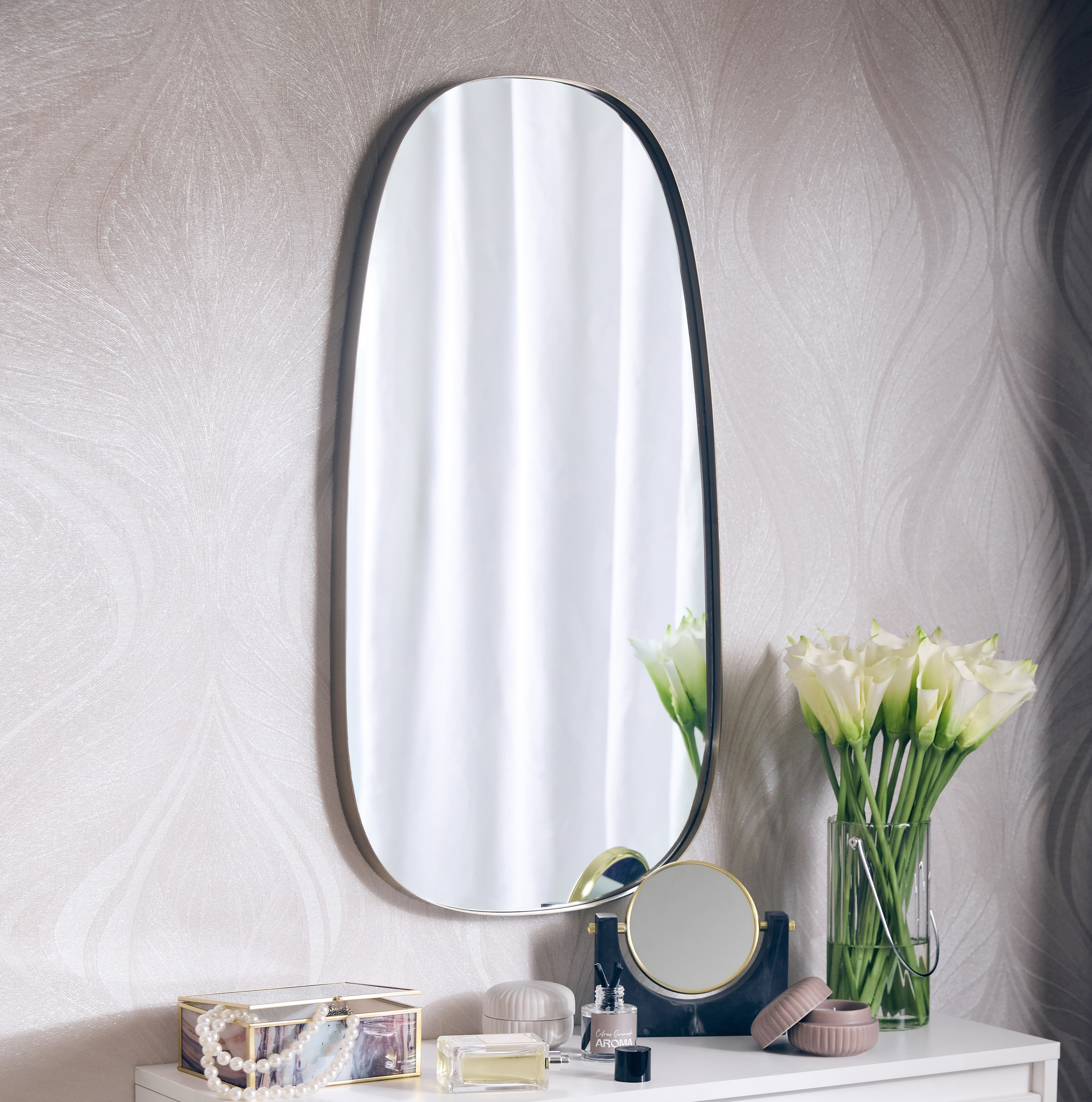 Изображение товара Интерьерное зеркало KREAFORTA Glam Brass овальное 40x78 см с золотистой рамой металл