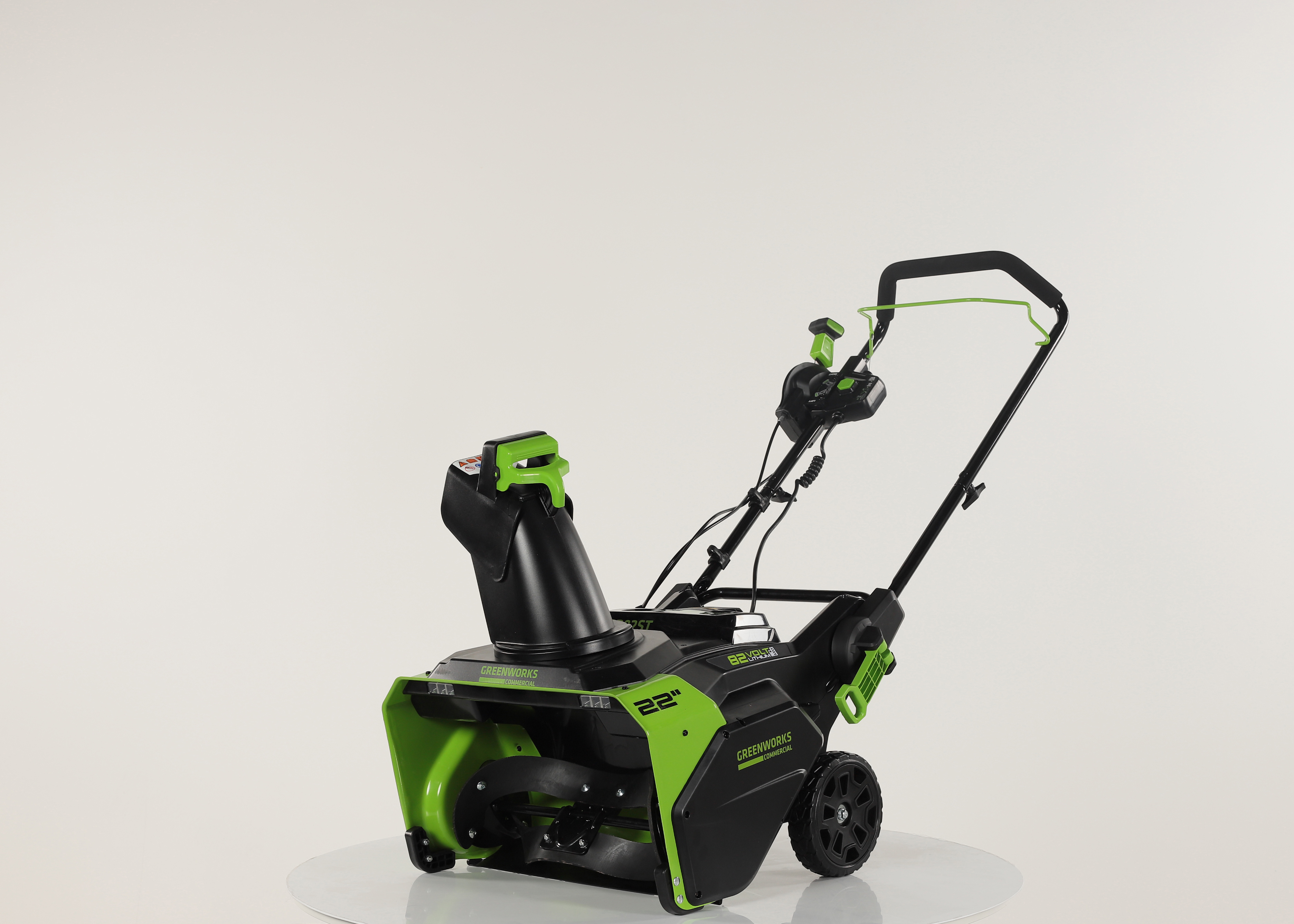 Изображение товара Аккумуляторный снегоуборщик Greenworks GD82ST 82V 56 см бесщёточный Изображение товара Аккумуляторный снегоуборщик Greenworks GD82ST 82V 56 см бесщёточный