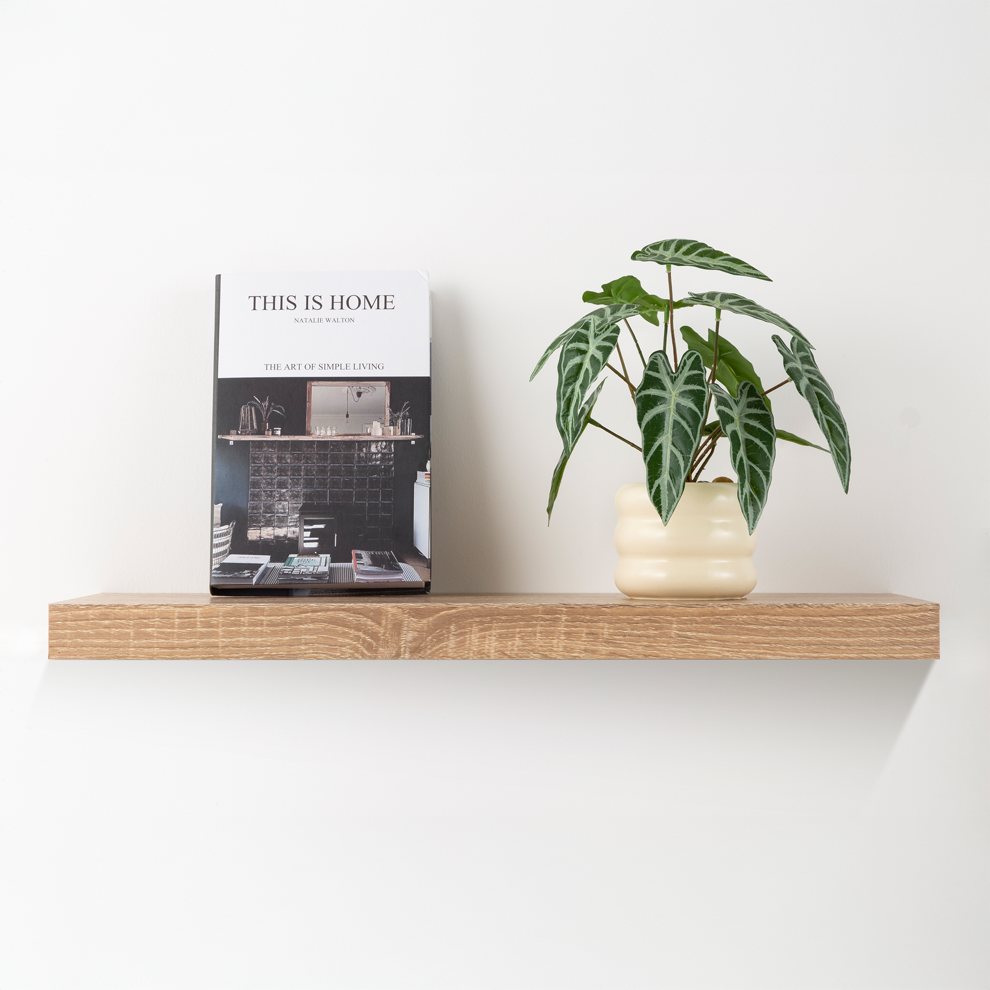 Изображение товара Настенная полка из МДФ 60x23.5 см со скрытым креплением цвет дуб