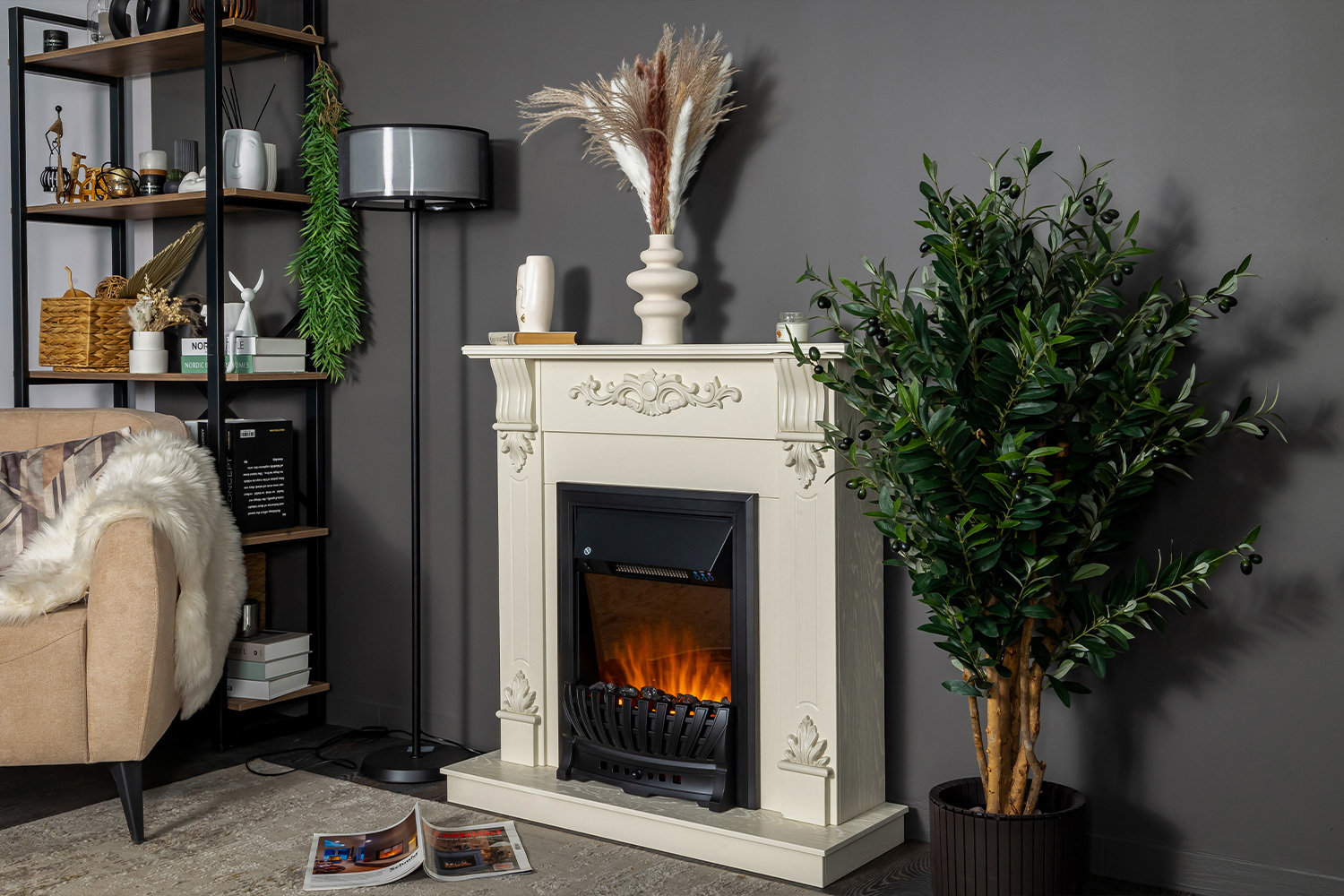 Изображение товара Каминокомплект Royal Flame Palermo STD Разборный с очагом Aspen Black 150Вт слоновая кость