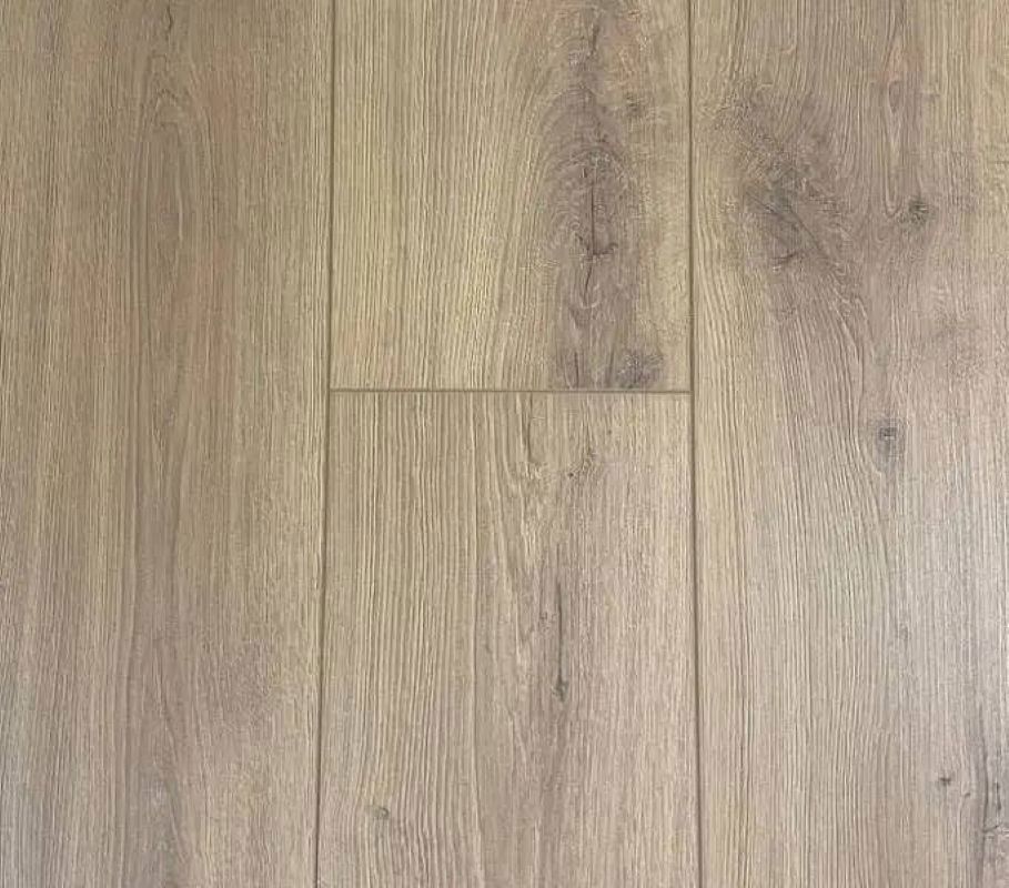 Изображение товара Ламинат Royce Focus Дуб Атоле 33 класс толщина 8 мм 2.134 м², цена за упаковку