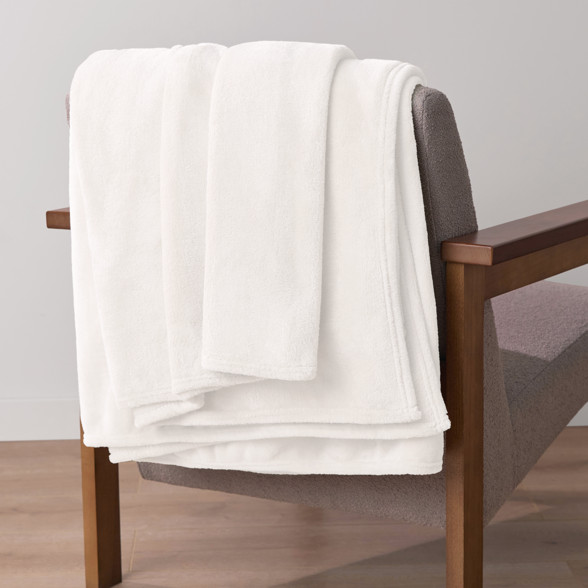 Изображение товара Плед Flandria 200x220 см из микрофибры цвет экрю