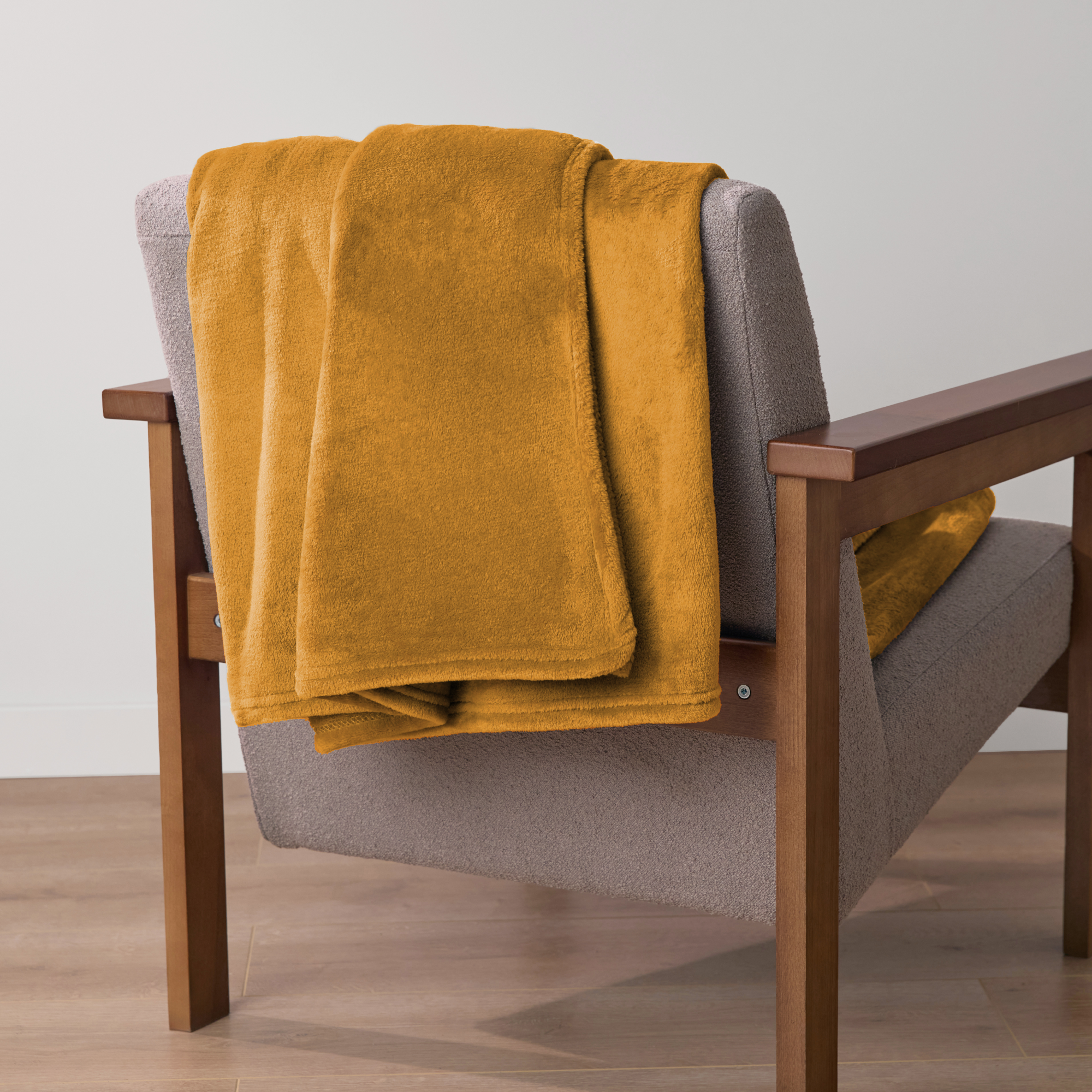 Изображение товара Плед KREAFORTA Flandria 200x220 см фланель цвет горчица