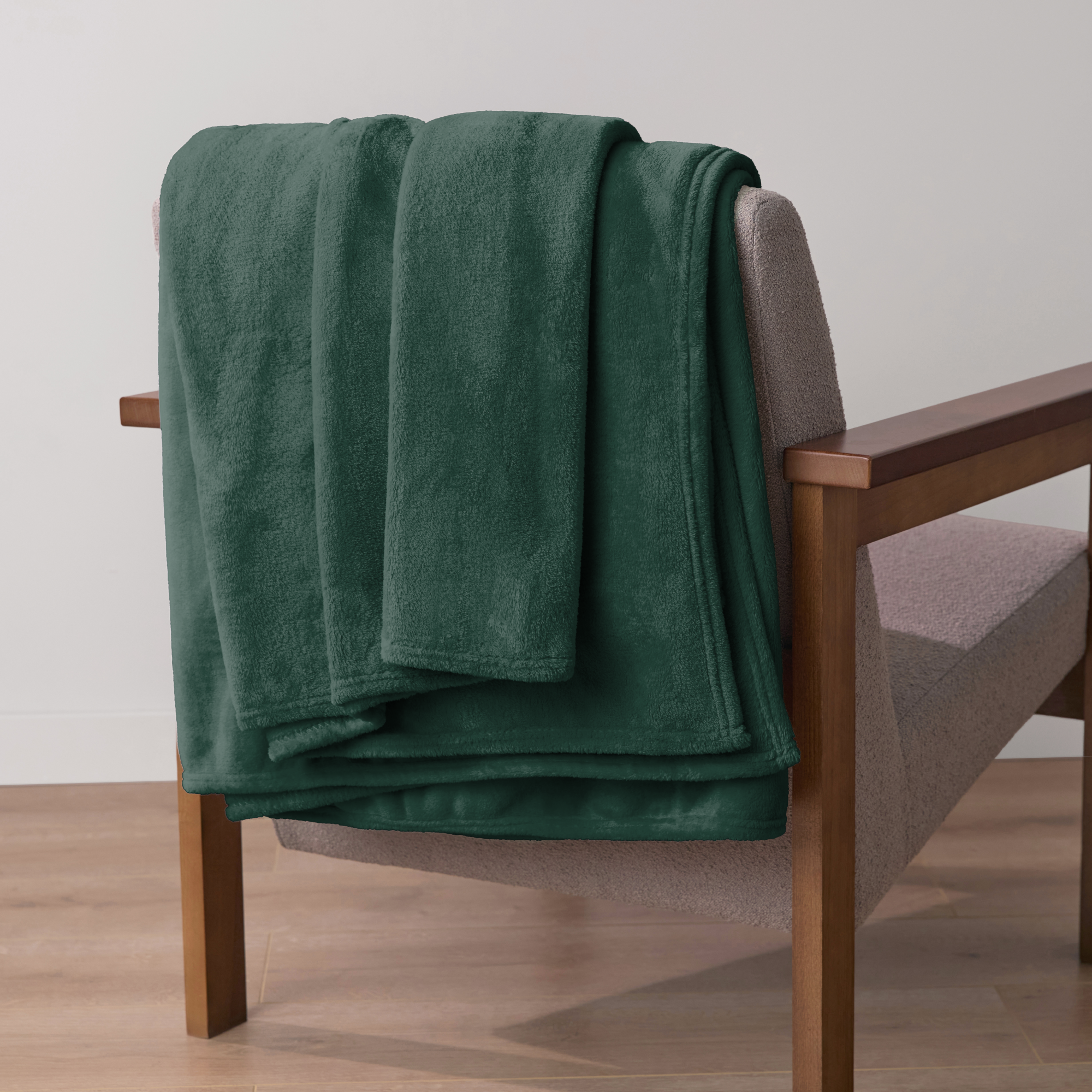 Изображение товара Плед Flandria 200x220 см темно-зеленый из микрофибры