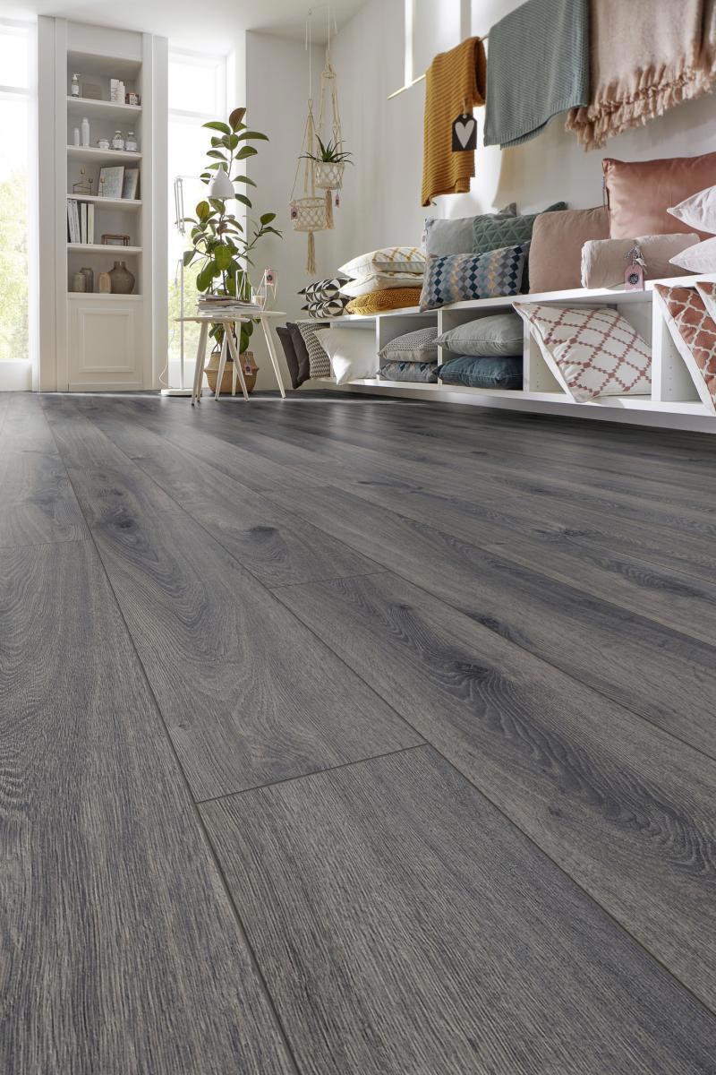 Изображение товара Ламинат Kronotex Дуб Престиж серый D4167 10 мм 33 класс 4 фаски Aqua Amazone Изображение товара Ламинат Kronotex Дуб Престиж серый D4167 10 мм 33 класс 4 фаски Aqua Amazone