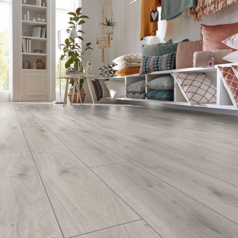 Изображение товара Ламинат Kronotex Дуб Престиж белый D3239 33 класс толщина 10 мм с фаской 1.30 м², цена за упаковку