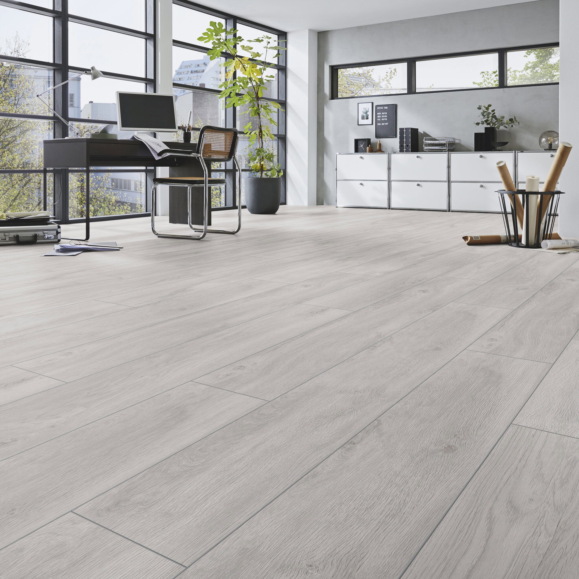 Изображение товара Ламинат Kronotex Дуб серый Премиум D4956 33 класс толщина 12 мм с фаской 1.293 м², цена за упаковку