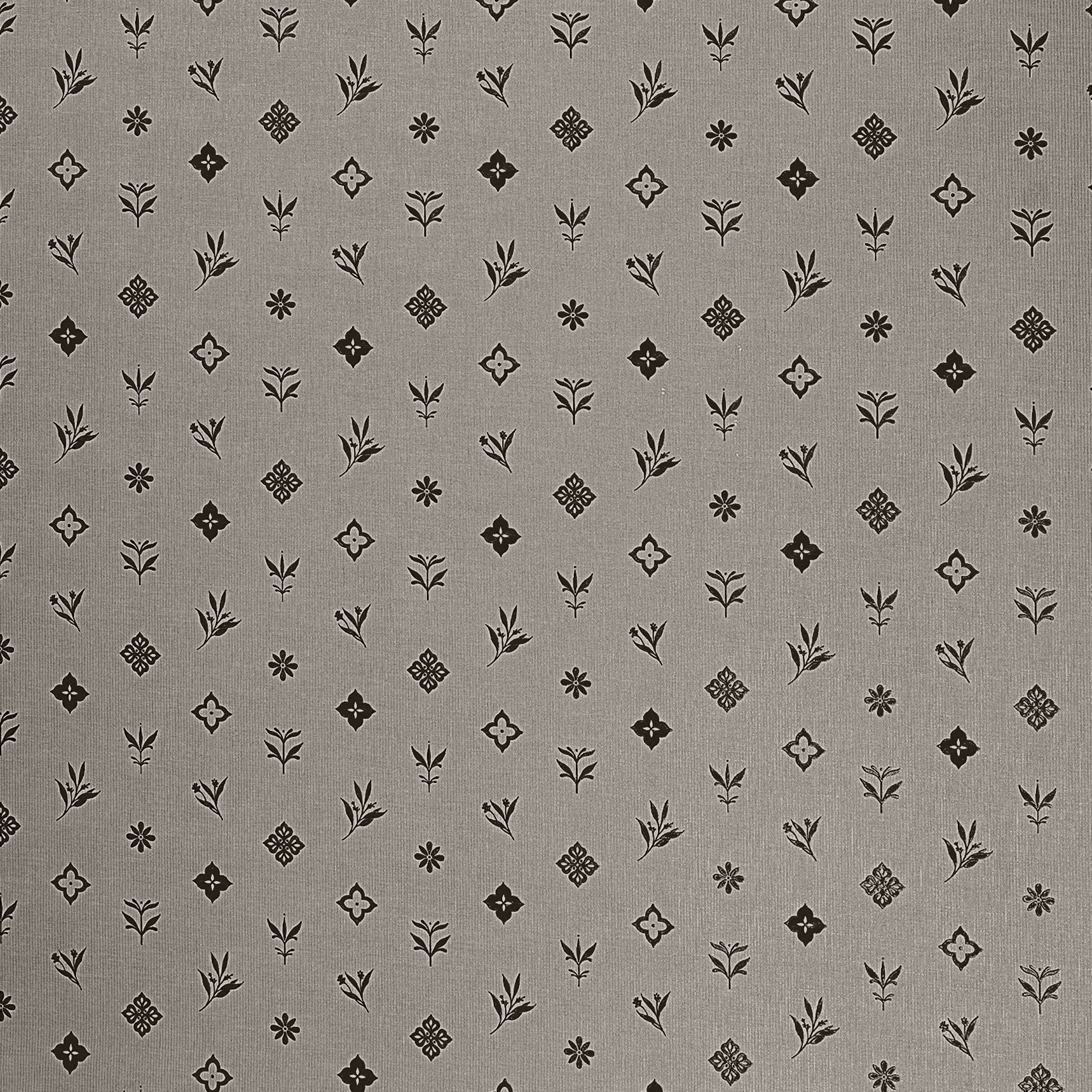 Изображение товара Обои флизелиновые Victoria Stenova Monogramm коричневые 1.06 м Изображение товара Обои флизелиновые Victoria Stenova Monogramm коричневые 1.06 м