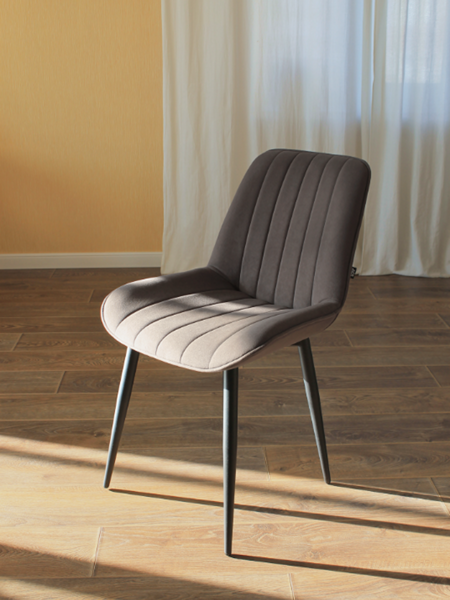 Изображение товара Стул Дсв мебель 70295 комплект 4 шт велюр коричневый черный стиль лофт