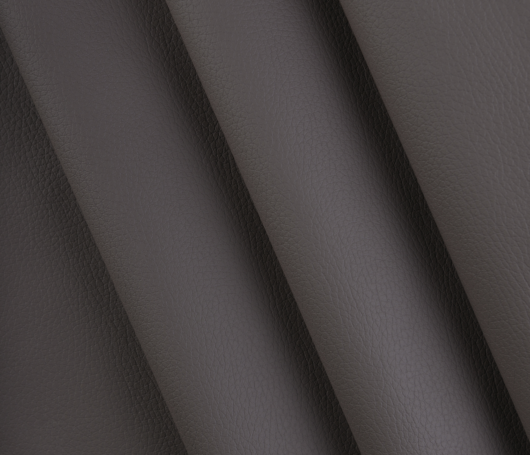 Изображение товара Диван офисный 3-х местный Гамма Акцент из эко-кожи темно-серого цвета