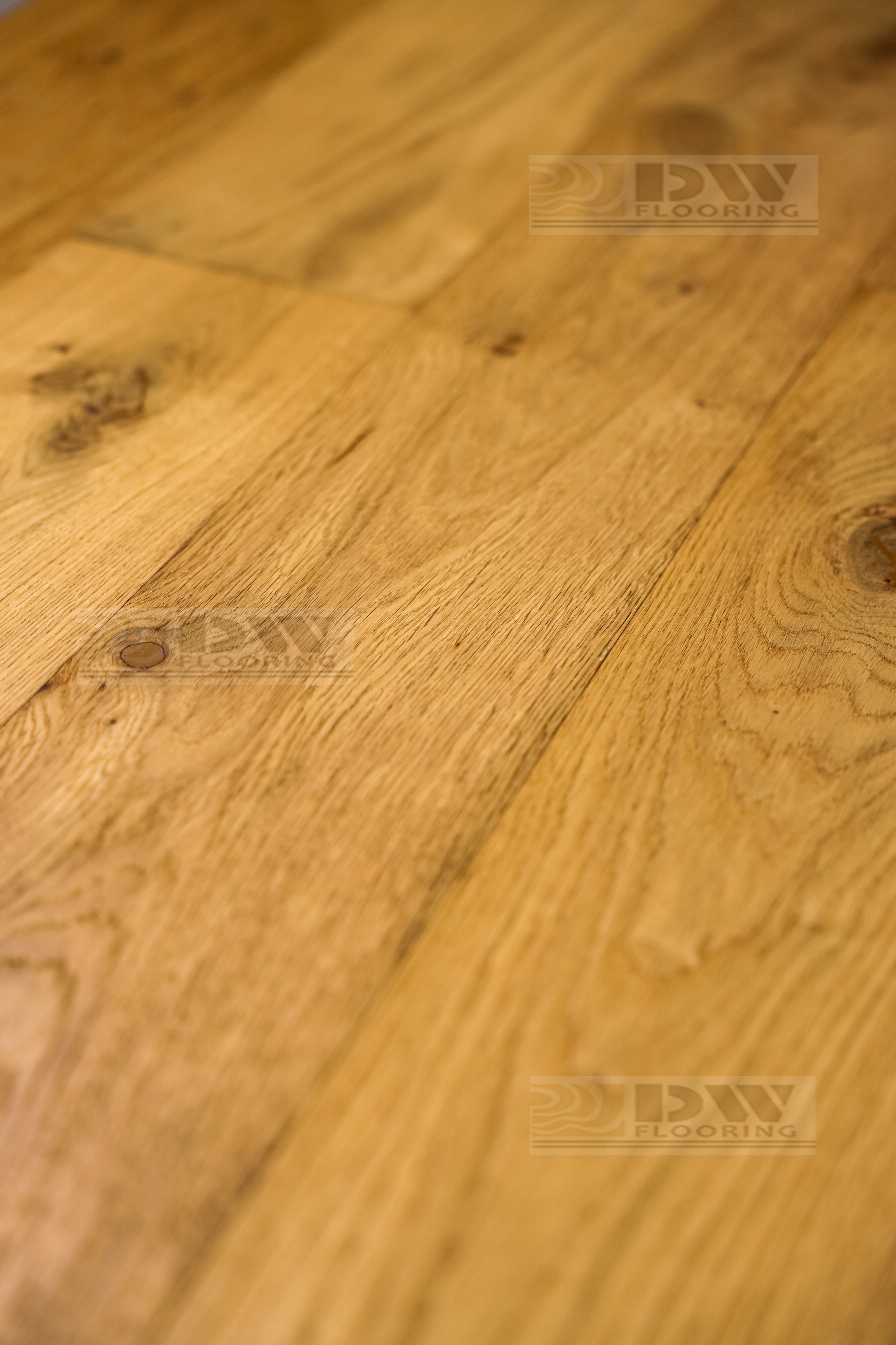 Изображение товара Паркетная доска однополосная дуб DW Flooring DW-012 LEY 23 класс толщина 14 мм с фаской 1.44 м², цена за упаковку Изображение товара Паркетная доска однополосная дуб DW Flooring DW-012 LEY 23 класс толщина 14 мм с фаской 1.44 м², цена за упаковку
