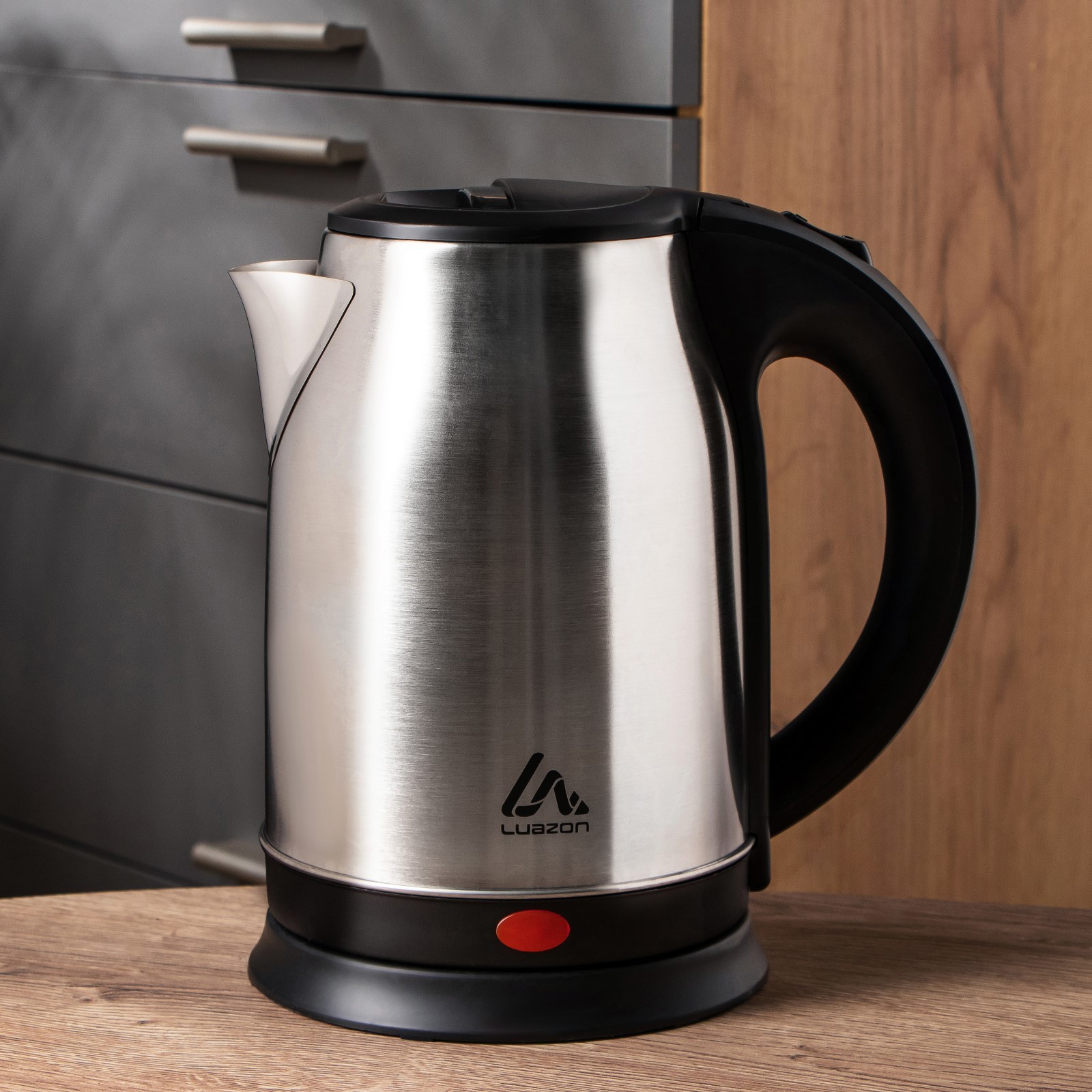Изображение товара Электрический чайник Luazon home 6953948 1.8 л металл цвет серебристый Изображение товара Электрический чайник Luazon home 6953948 1.8 л металл цвет серебристый