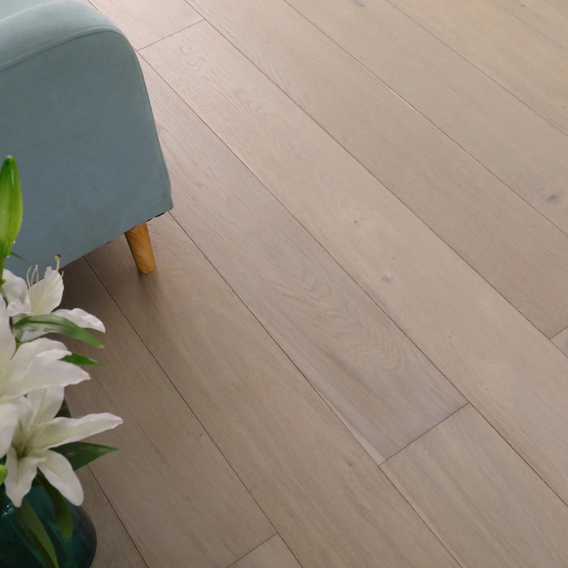 Изображение товара Инженерная доска Natural Rain Floor HeavySnow 41 класс толщина 15 мм с фаской 2.20 м² цена за упаковку