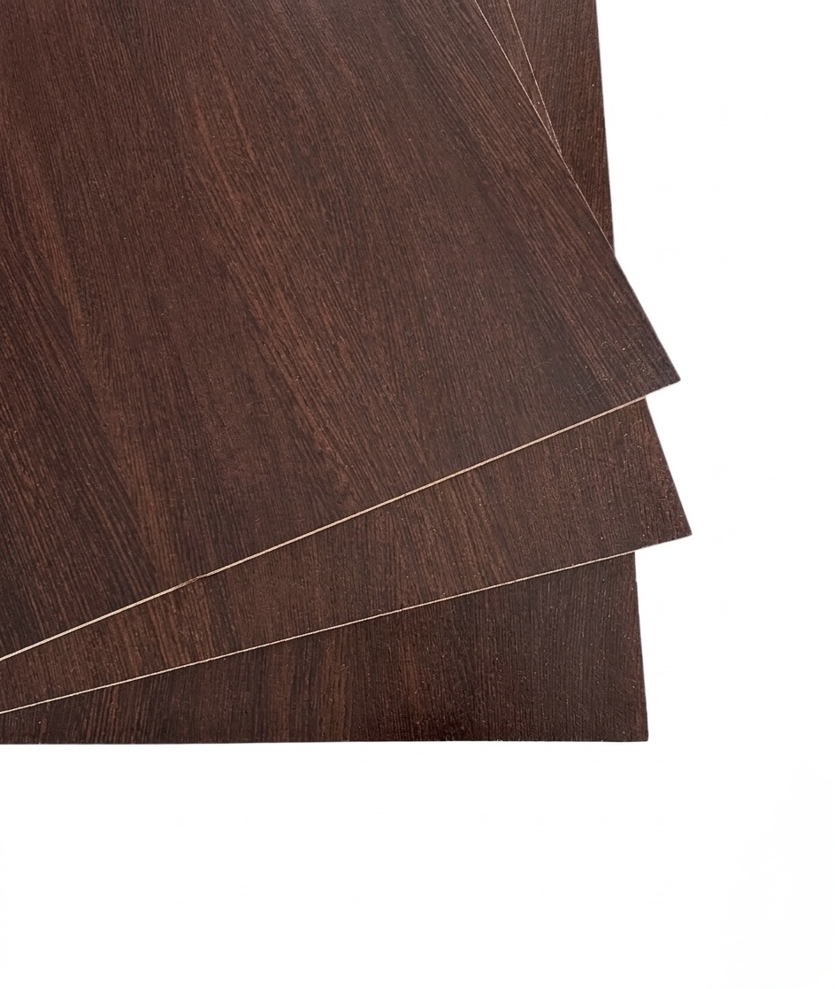 Изображение товара Плита ХДФ 3мм Kronospan 600x600мм 1.08м² хвоя цвет венге 3шт Изображение товара Плита ХДФ 3мм Kronospan 600x600мм 1.08м² хвоя цвет венге 3шт